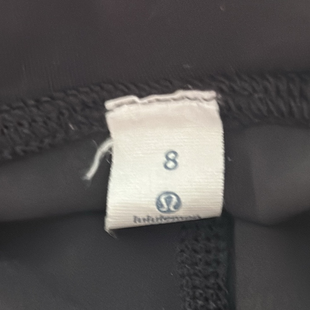Lululemon Run Inspire Crop II *Block-It Pocket. Black/Bleacher Stripe. Sz 8. - Picture 11 of 16